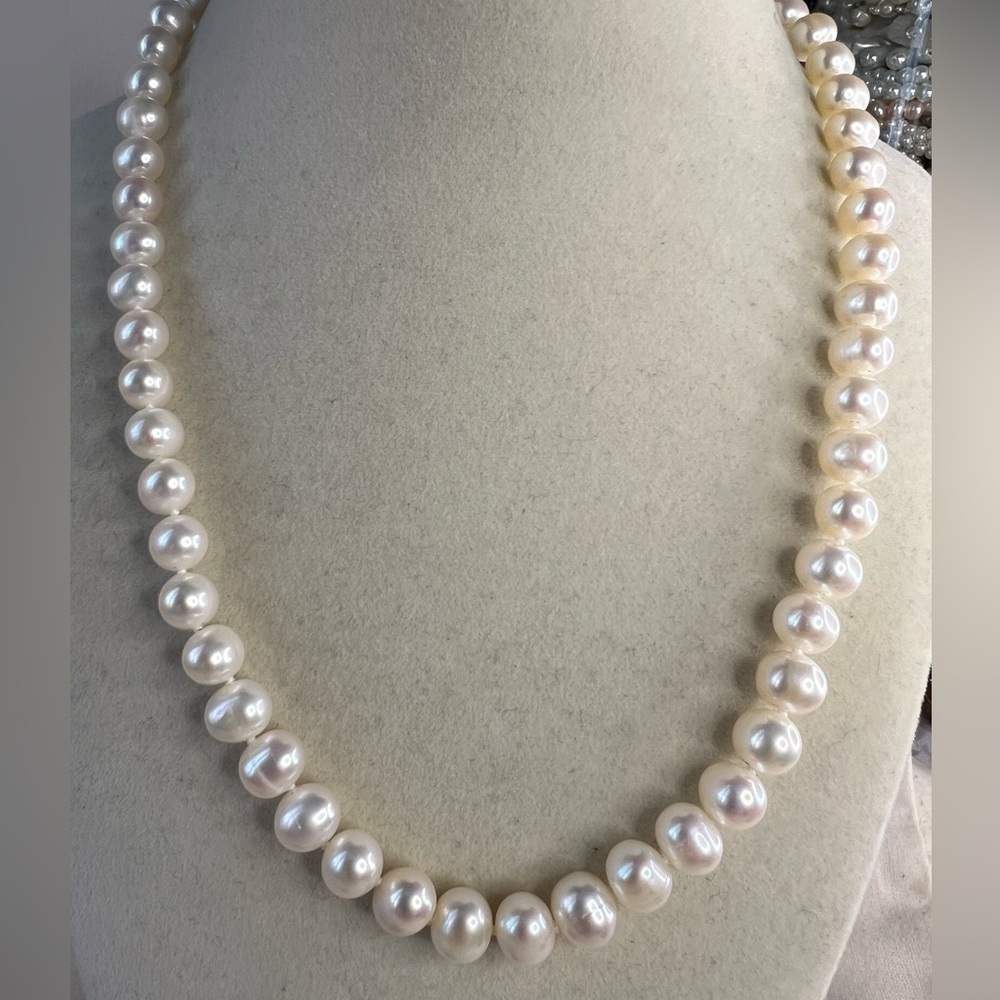 Vintage FIC Cultured Pearl Necklace w/14KT Yellow Gold Clasp 18” D10